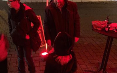 Halloween Infostand mit Süßigkeiten